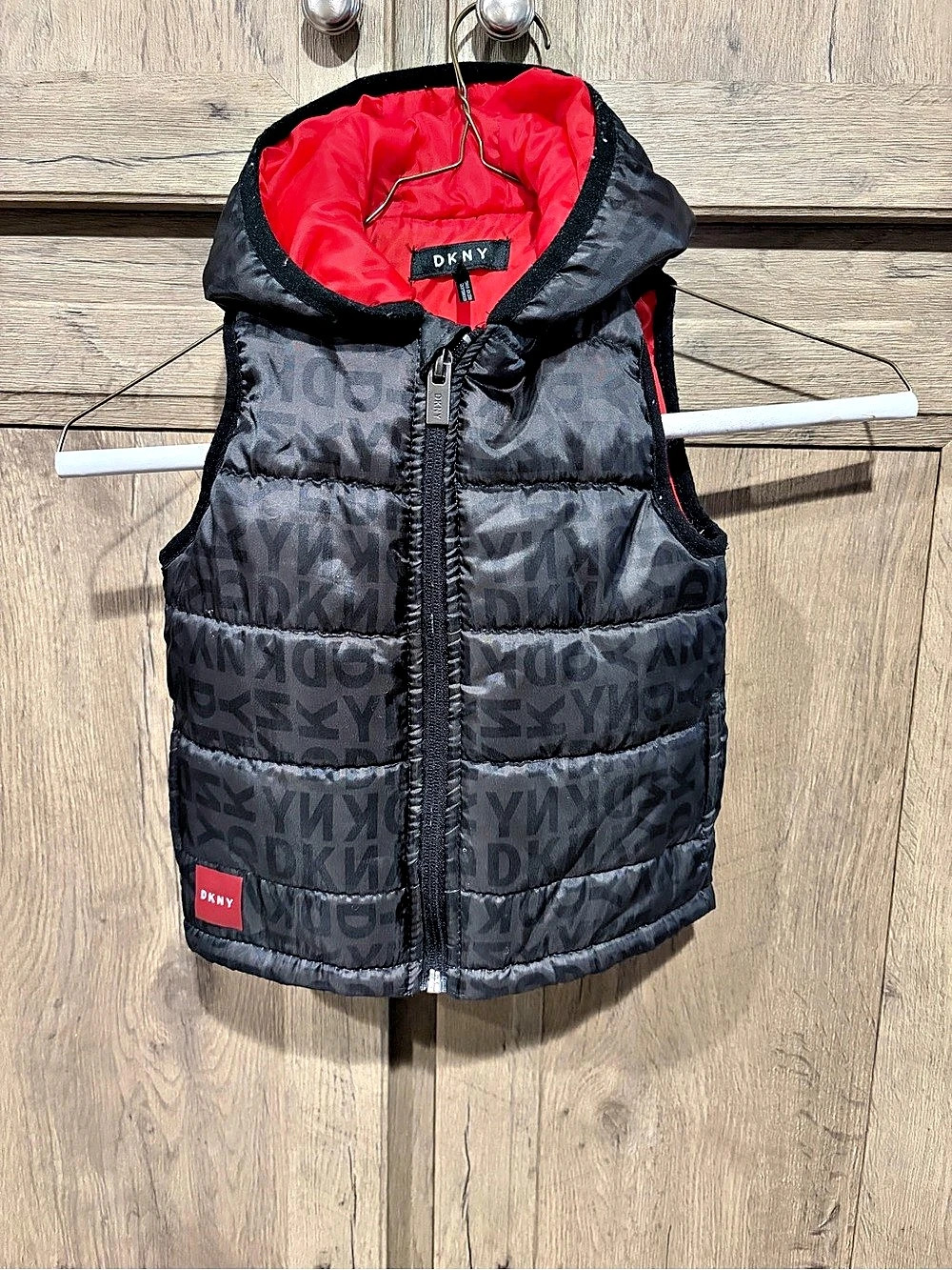 DKNY Kids Hooded Puffer Vest Size 18M